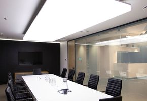 NAYADA SmartGlass в проекте Новый офис для украинской юридической компании AEQUO.